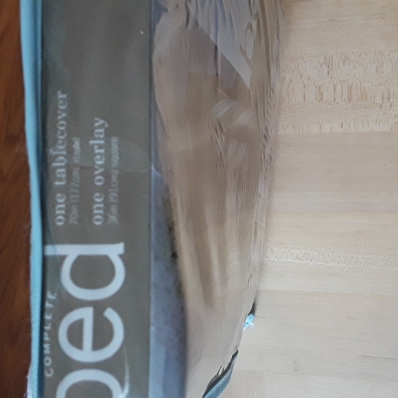 Martha Stewart Everyday Tablecover & Overlay Jaquard Damask. NEW - Picture 5 of 8